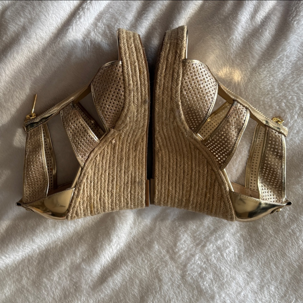 Michael Kors Shimmering Gold Sandals - Picture 5 of 10